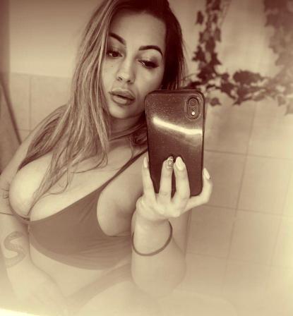 CANDY * Hot und Sexy *  - Bild 3 von 6