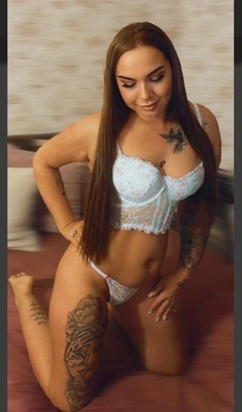 Corinna - Bild 1 von 4