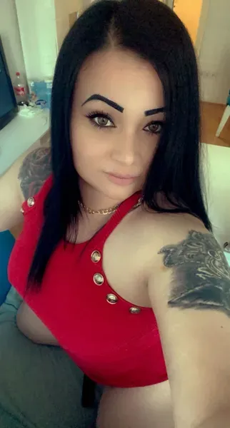 Izabella - Bild 1 von 10