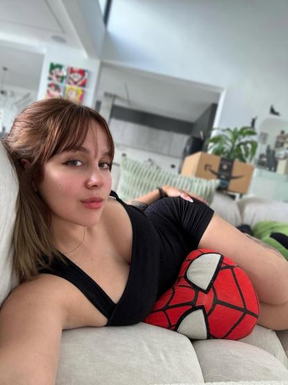 Kayla - Bild 2 von 3